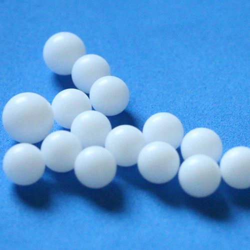 Kulička pro plastové ložiska