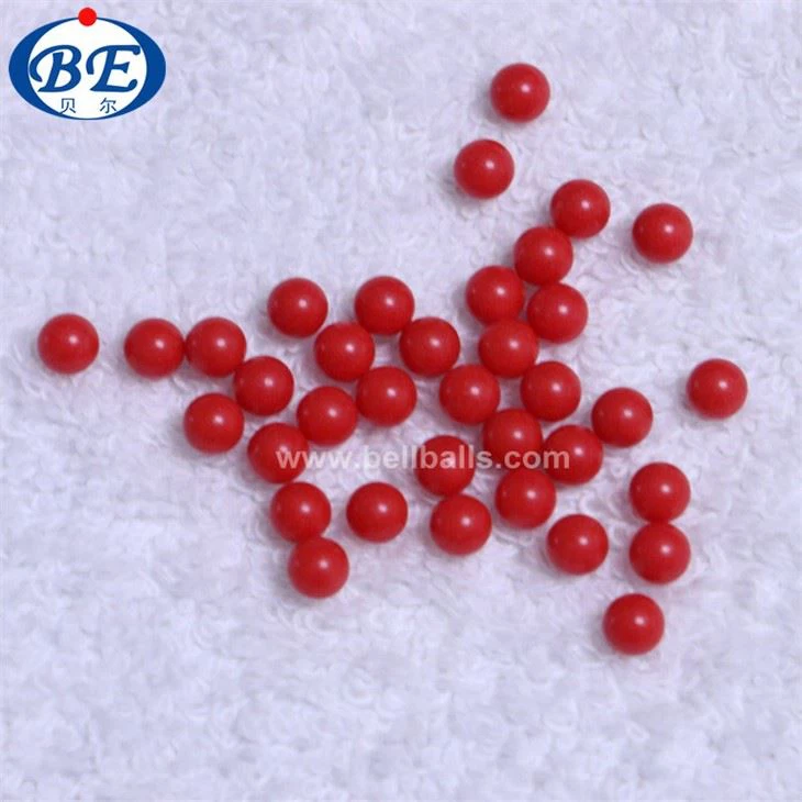 Červené plastové plovoucí korálky