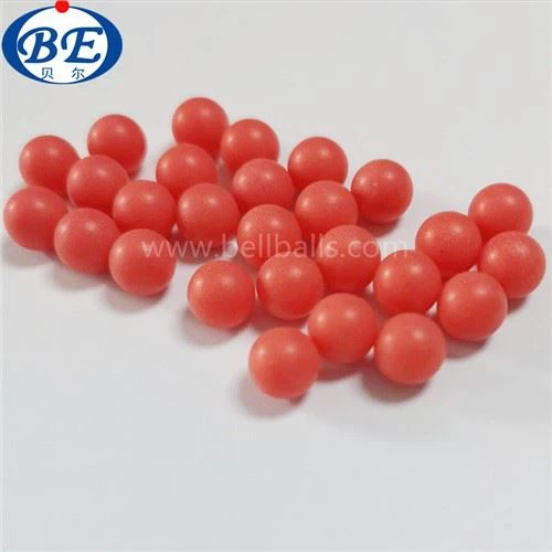 červené plastové koule pro hladinoměr